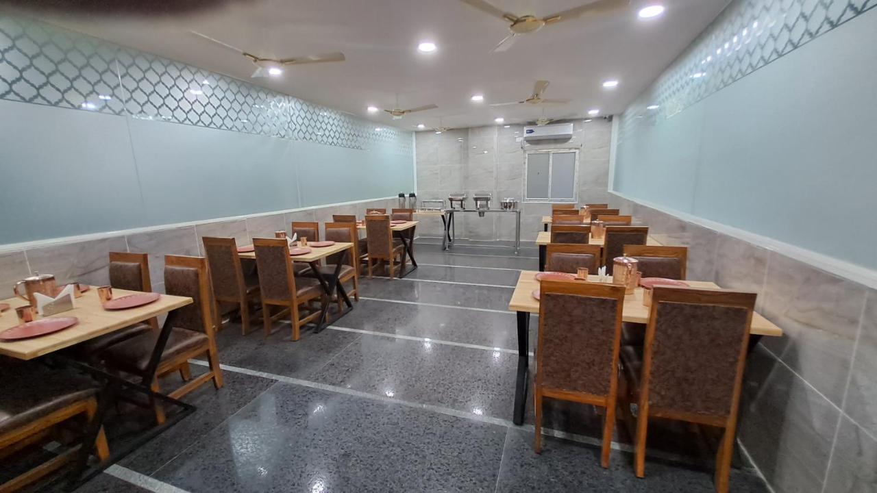 The Balcony Hotel 海得拉巴 外观 照片