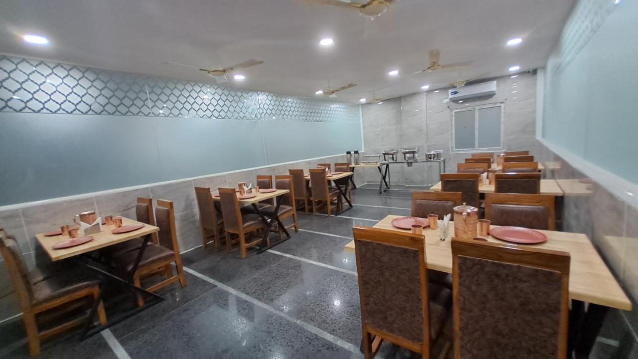 The Balcony Hotel 海得拉巴 外观 照片