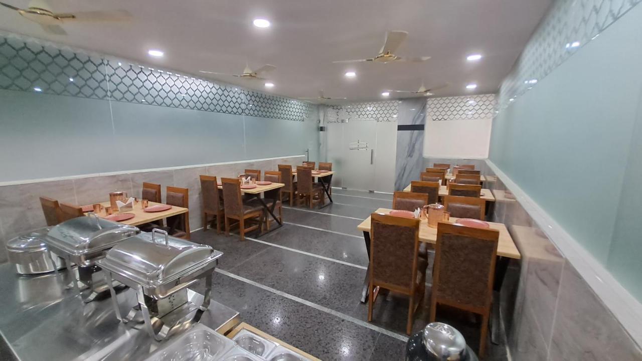 The Balcony Hotel 海得拉巴 外观 照片