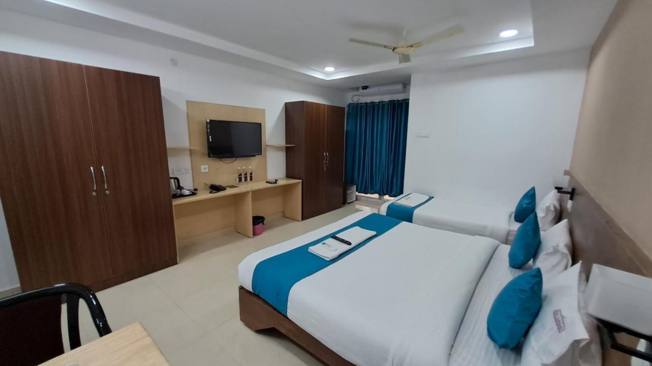 The Balcony Hotel 海得拉巴 外观 照片